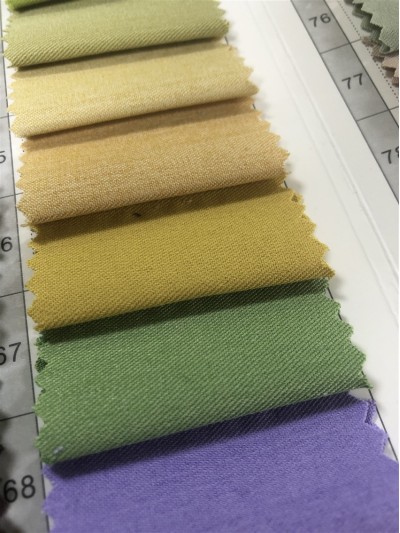 GZ-HTY TR細斜紋  成份：60%人棉  35%滌 5%氨綸 克重：180g 後面照